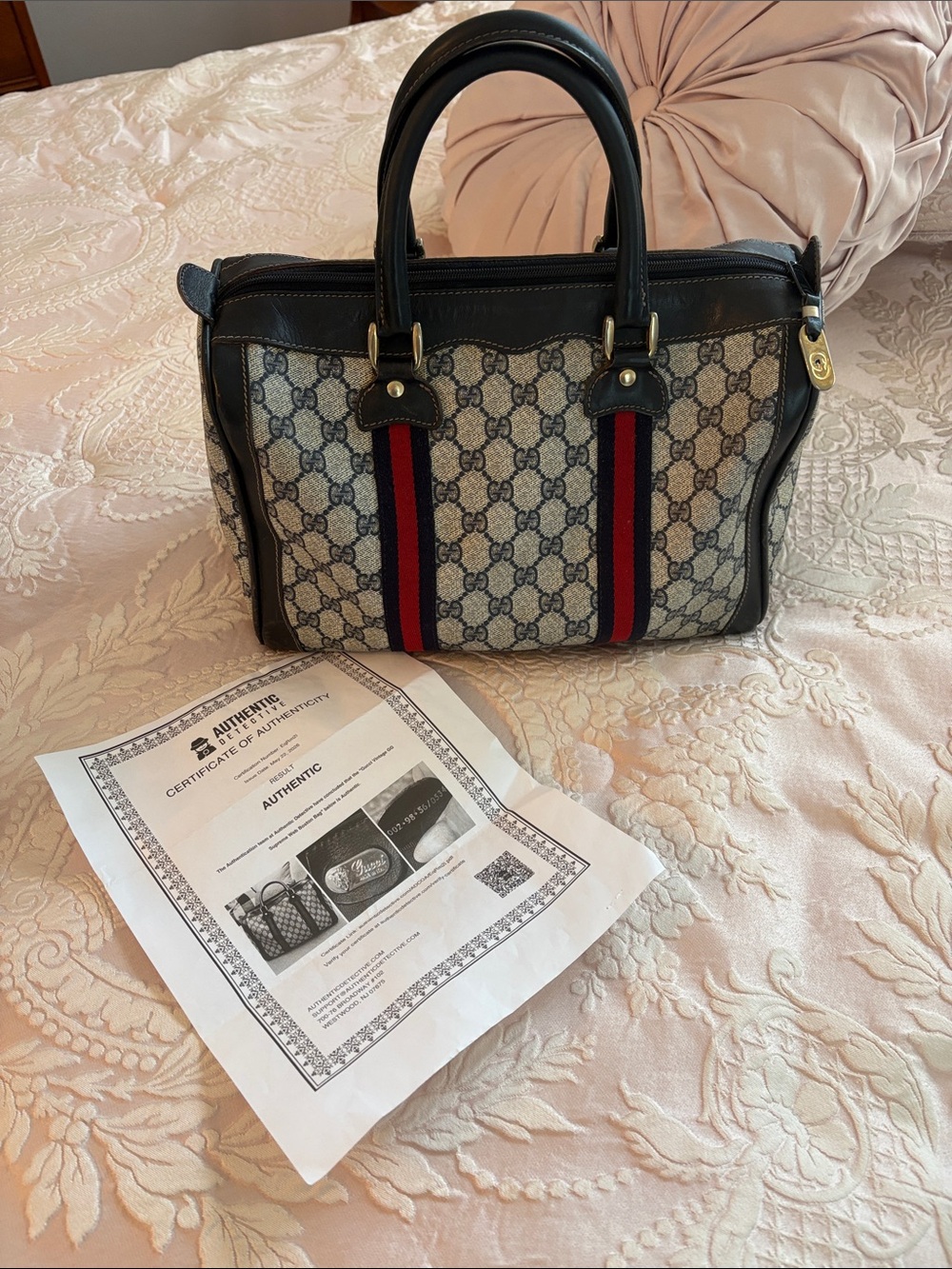 Gucci Beige GG Supreme Canvas boston Bag with navy and Red/Navy Web